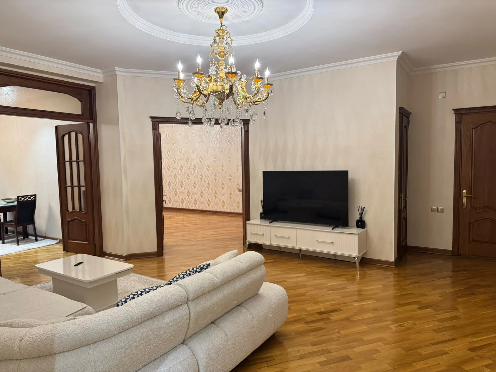 Satılır 4 otaqlı Mənzil 159 m² Nərimanov r. Gənclik m. – şəkil 3