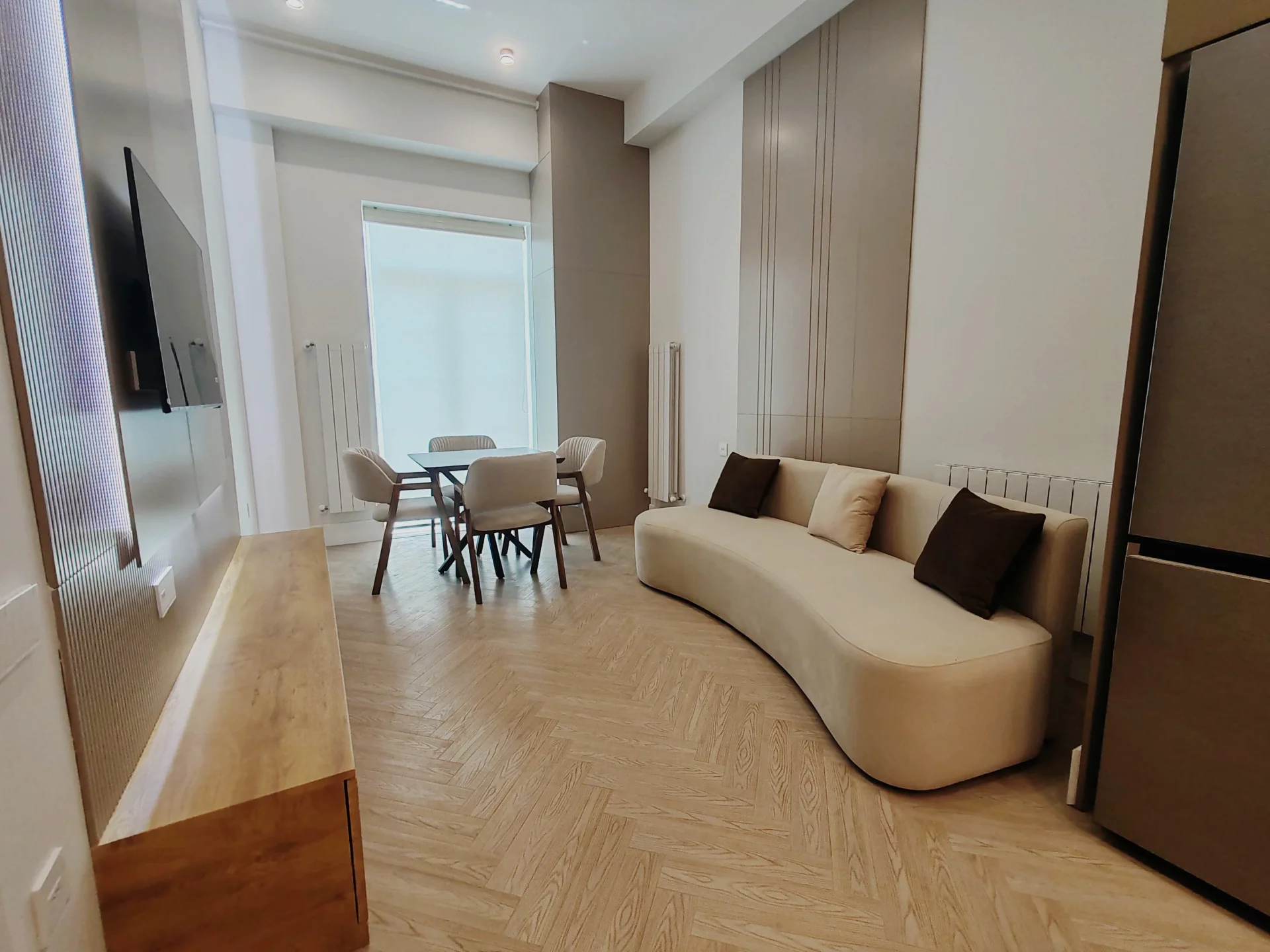 Kirayə 2 otaqlı Mənzil 60 m² Xətai r.