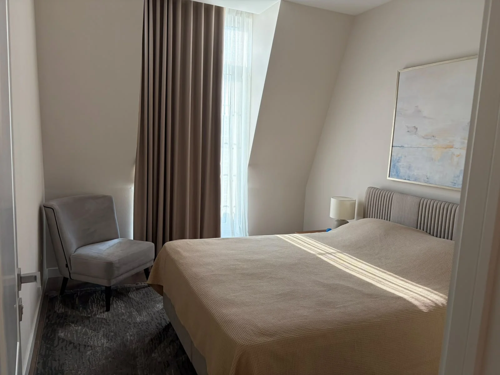 Kirayə 3 otaqlı Mənzil 110 m² Xətai r.