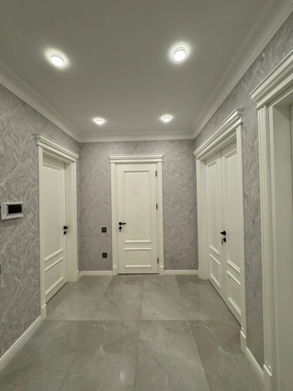 Kirayə 2 otaqlı Mənzil 100 m² Xətai r.