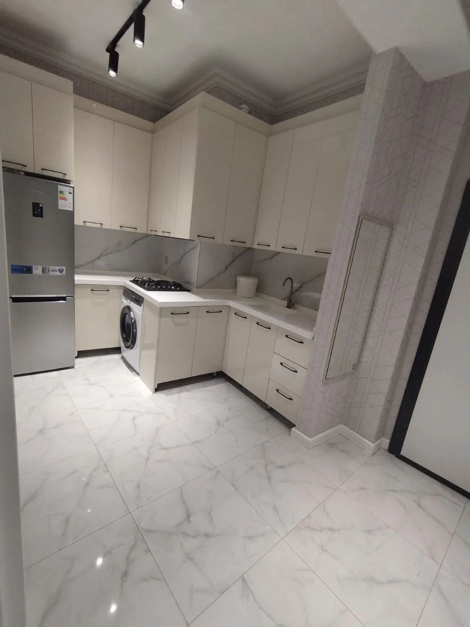 Kirayə 2 otaqlı Mənzil 68 m² Binəqədi r. Avtovağzal m. – şəkil 7