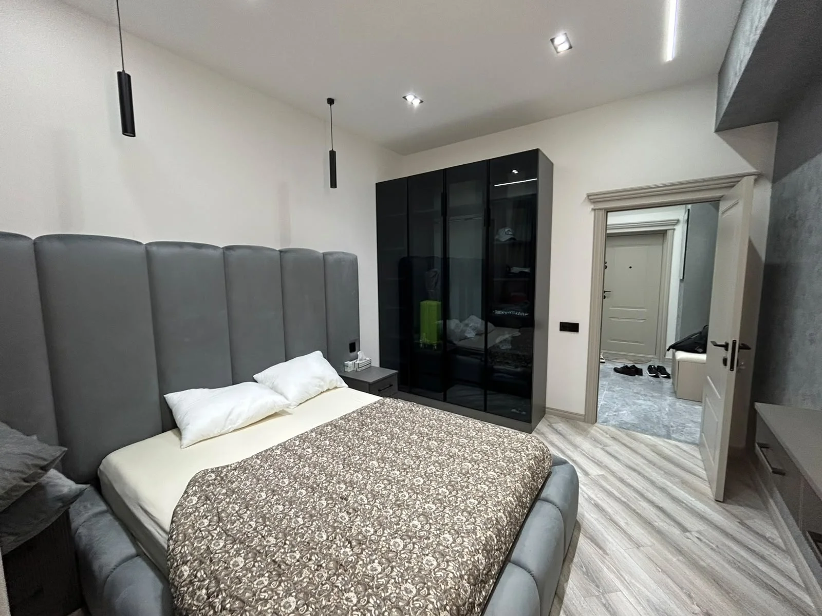 Kirayə 2 otaqlı Mənzil 70 m² Xətai r.