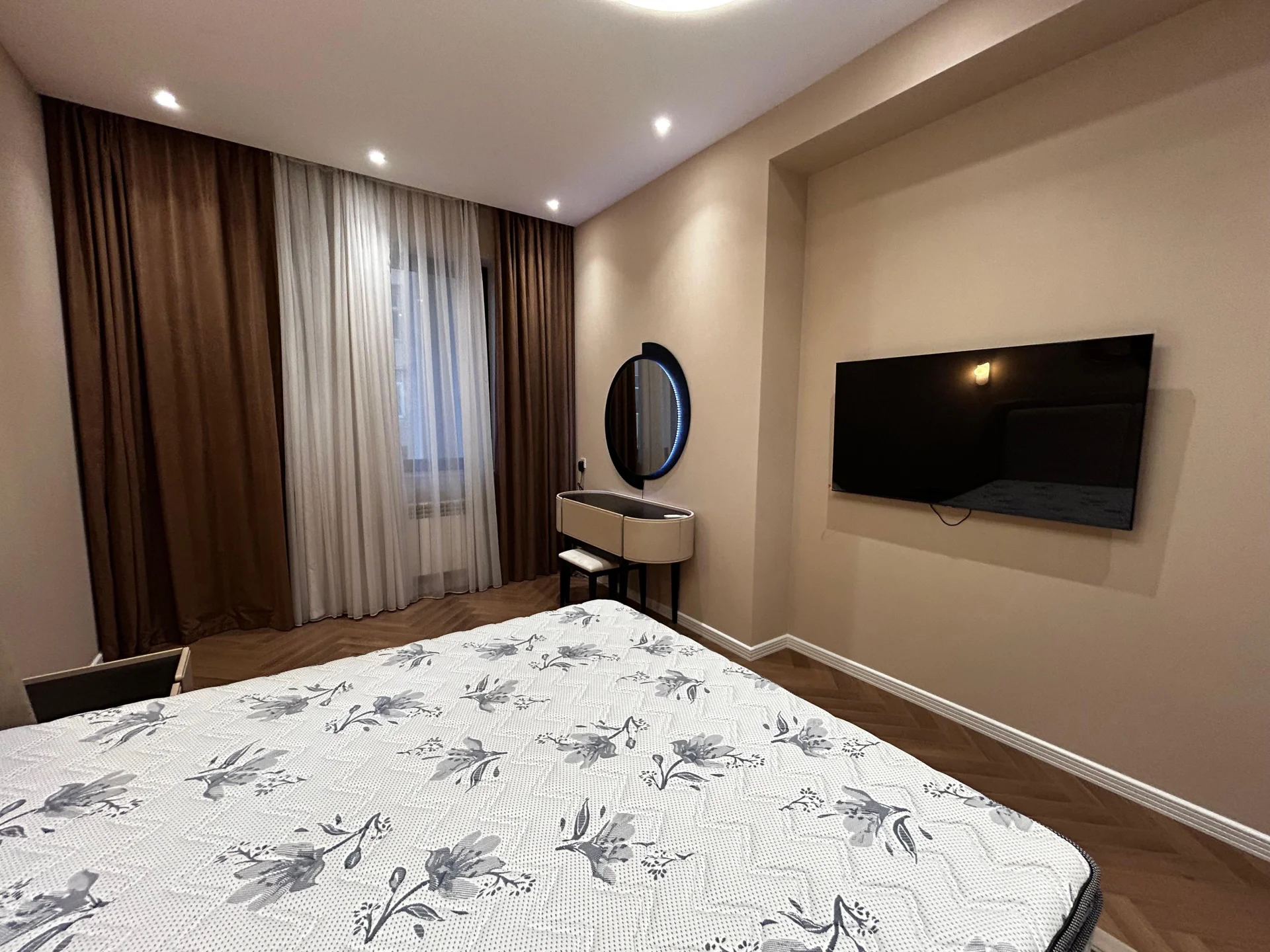 İzmir residence moderin 3000 azn