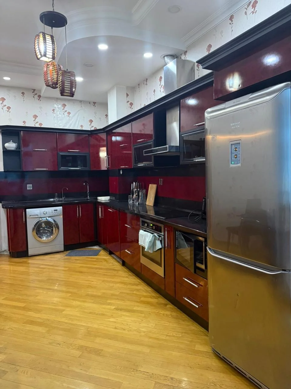 Kirayə 4 otaqlı Mənzil 220 m² Nəsimi r. 28 May m. – şəkil 9
