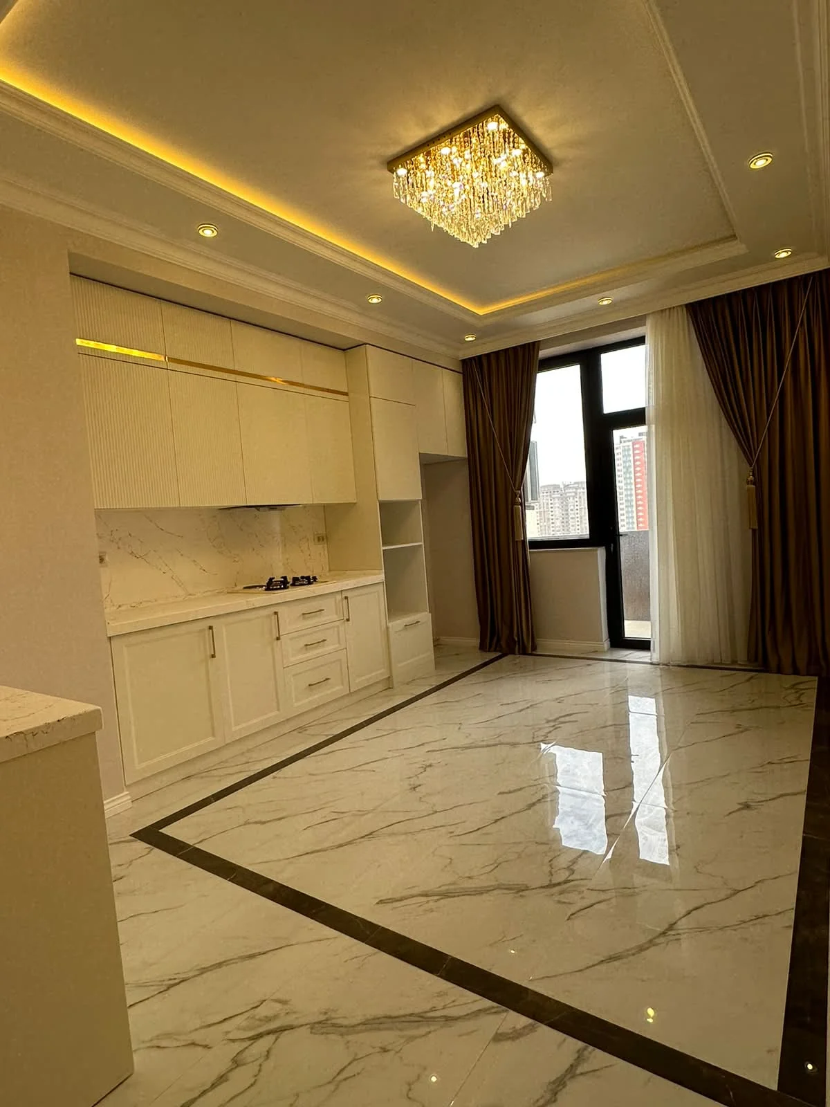 Satılır 4 otaqlı Mənzil 160 m² Xətai r.