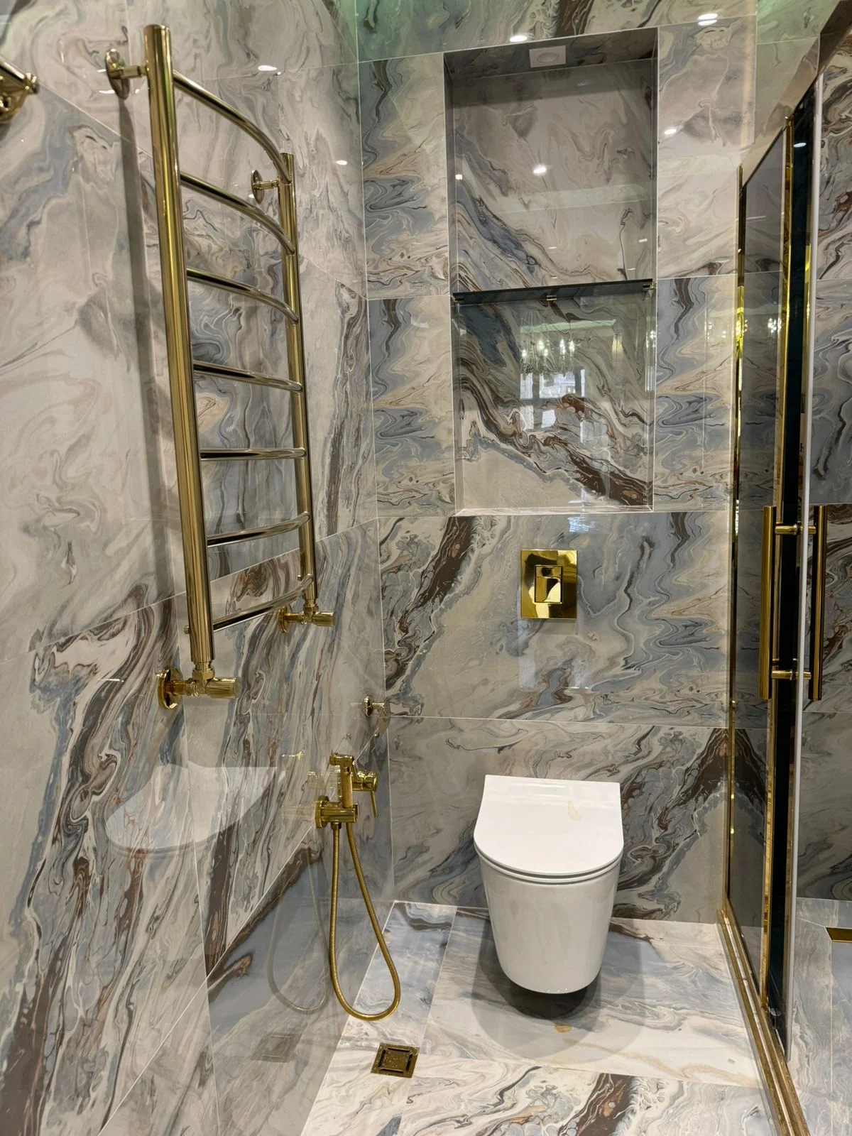 Kirayə 3 otaqlı Mənzil 180 m² Nəsimi r. – şəkil 15