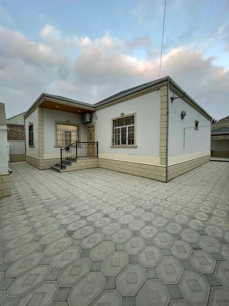 Satılır 4 otaqlı Həyət evi / Bağ evi 140 m² Xəzər r.