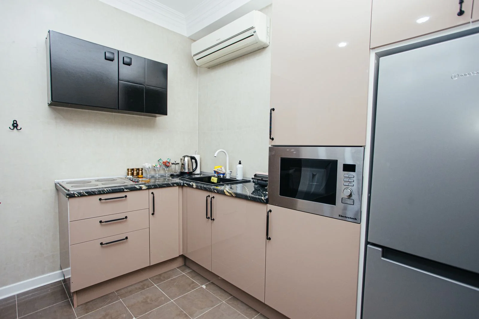 Kirayə 3 otaqlı Mənzil 167 m² Nəsimi r.