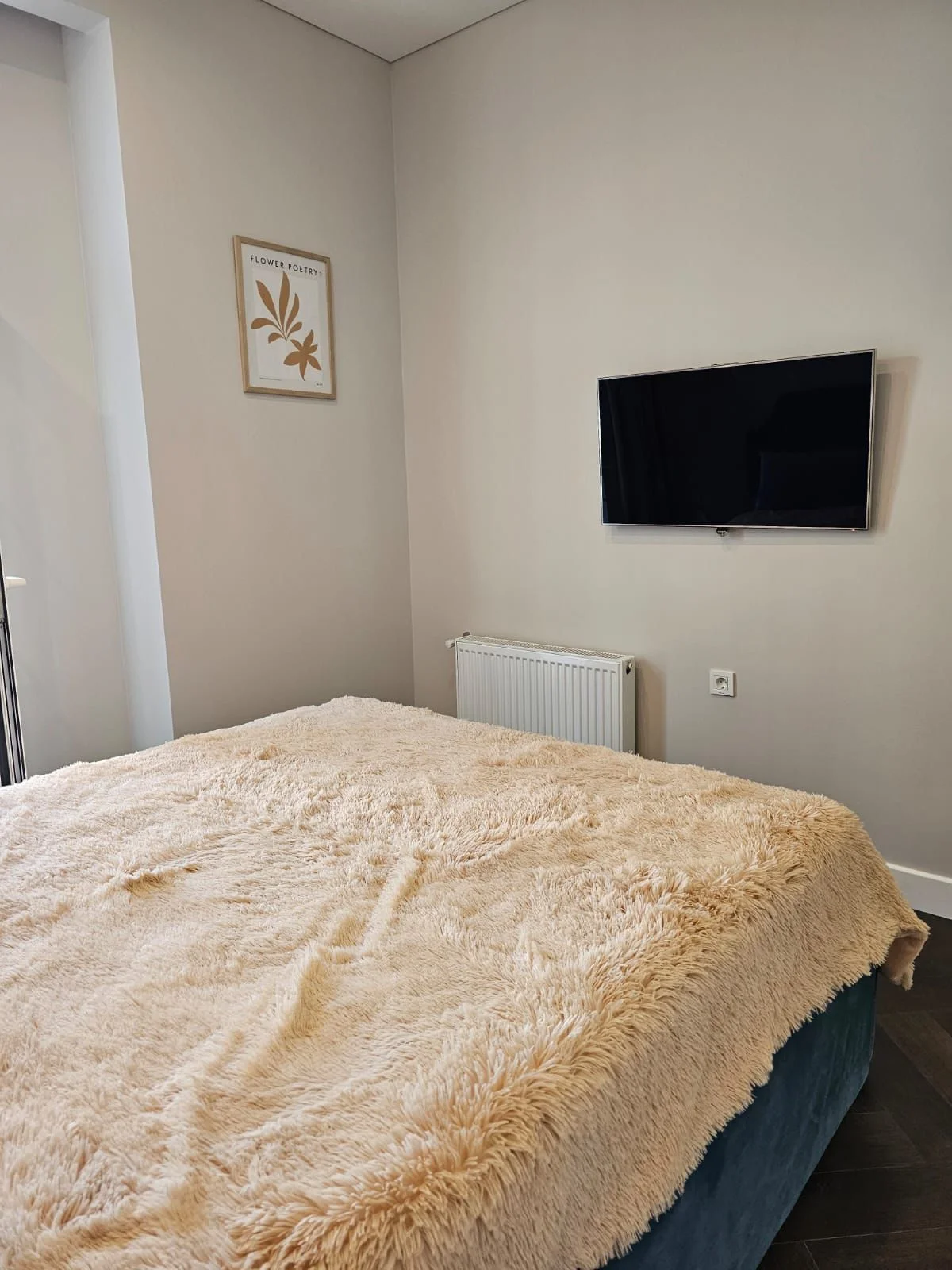 Kirayə 2 otaqlı Mənzil 70 m² Xətai r.