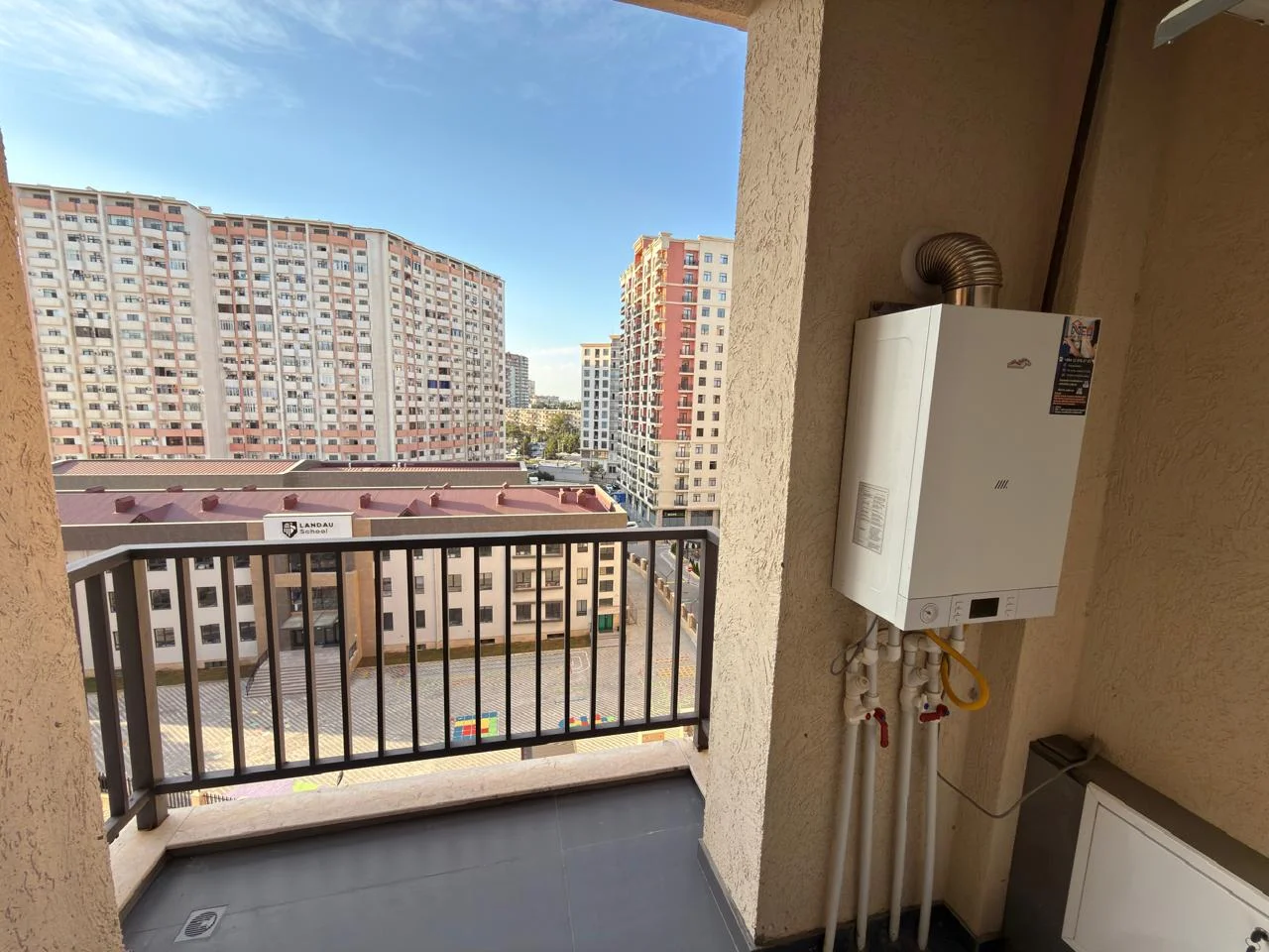 Kirayə 2 otaqlı Mənzil 60 m² Binəqədi r.