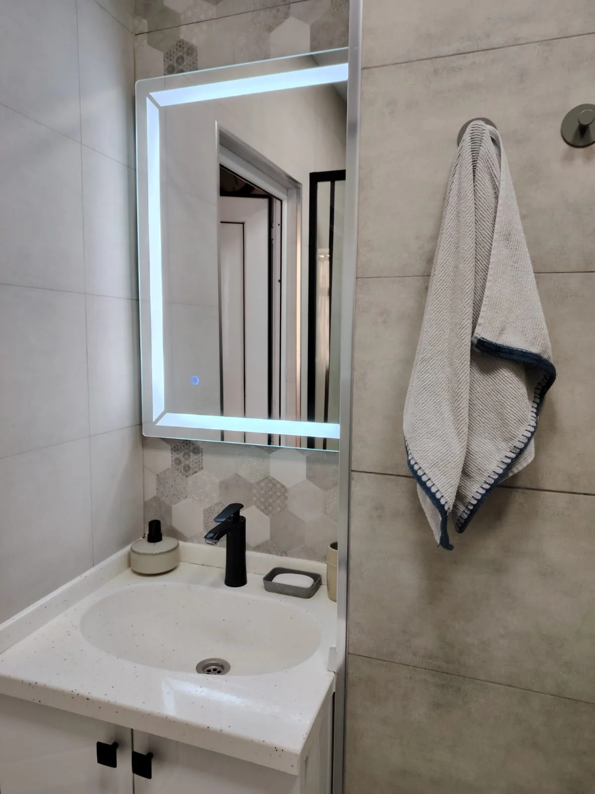 Satılır 2 otaqlı Mənzil 47 m² Yasamal r. İnşaatçılar m. – şəkil 15