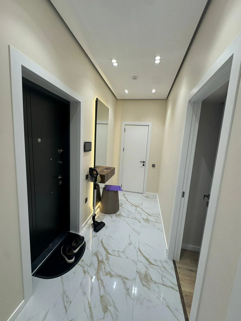 Kirayə 2 otaqlı Mənzil 70 m² Xətai r. Ağ şəhər q. – şəkil 10