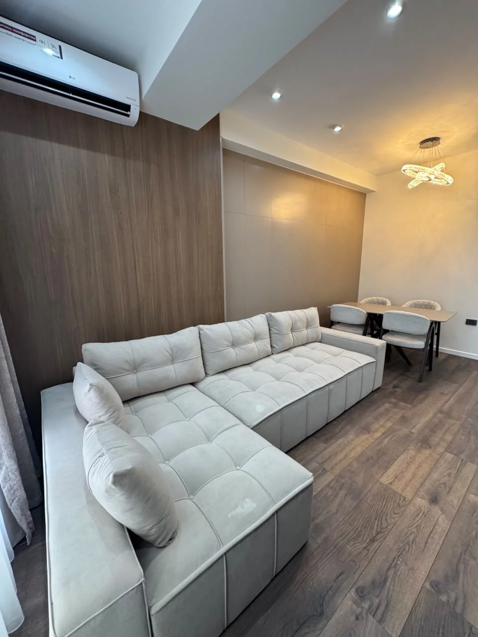 Kirayə 3 otaqlı Mənzil 110 m² Nərimanov r.