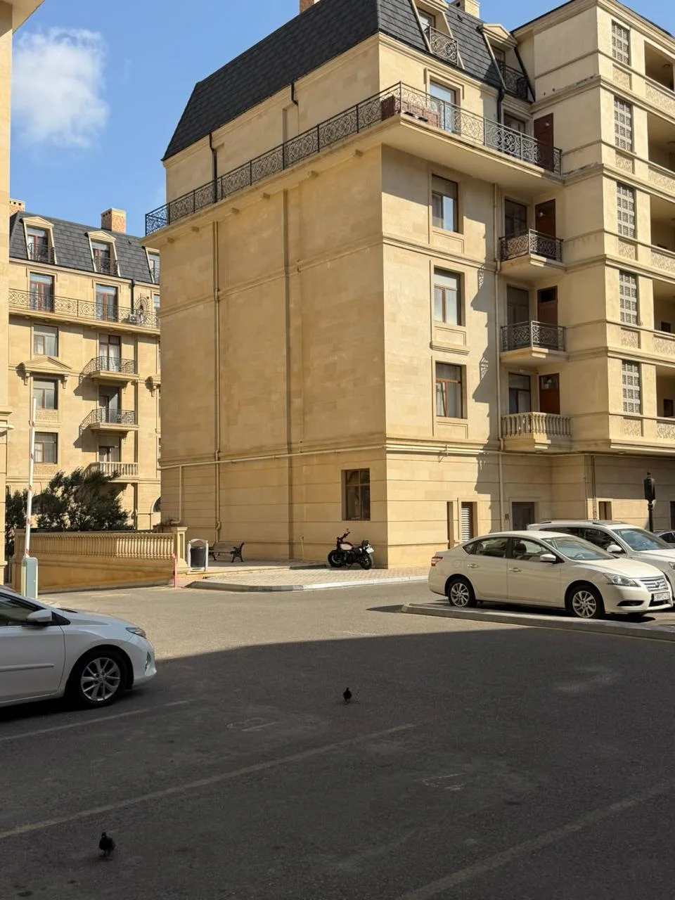 Kirayə 4 otaqlı Mənzil 150 m² Xətai r.