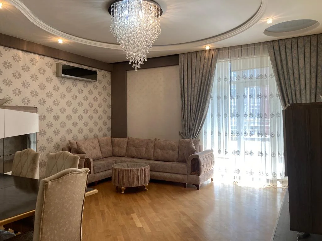 Kirayə 4 otaqlı Mənzil 175 m² Nərimanov r.