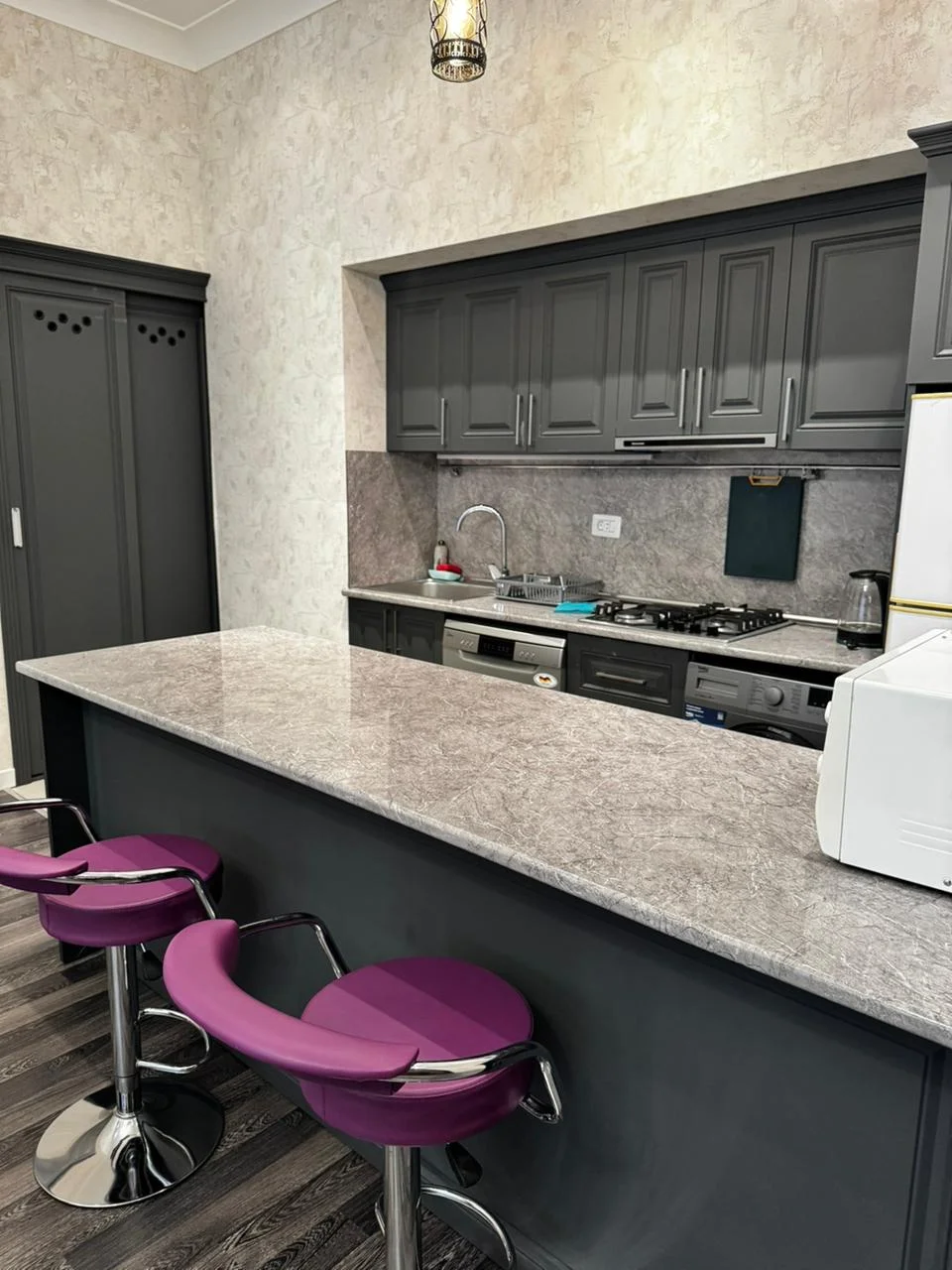 Kirayə 2 otaqlı Mənzil 95 m² Nizami r. Nizami m. – şəkil 4