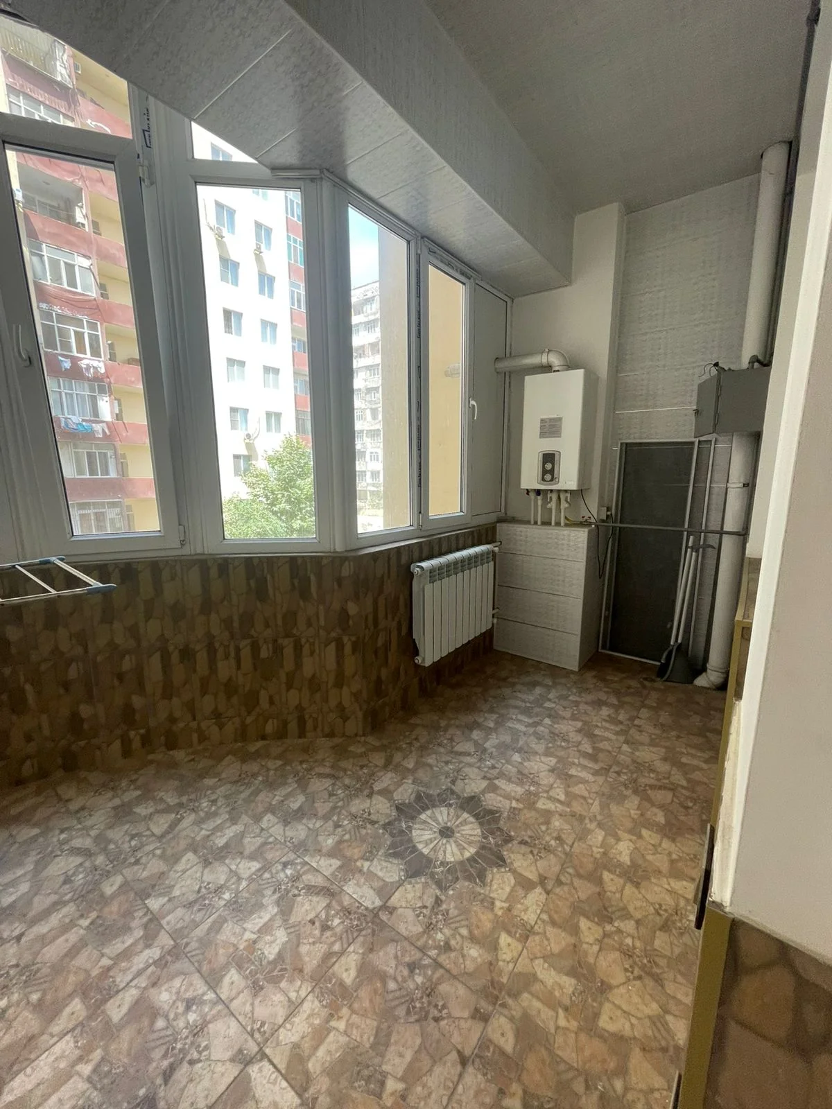 For rent 3-room Apartment 114 m² Nizami dist. 8-ci kilometr settl. Neftçilər metro – şəkil 15