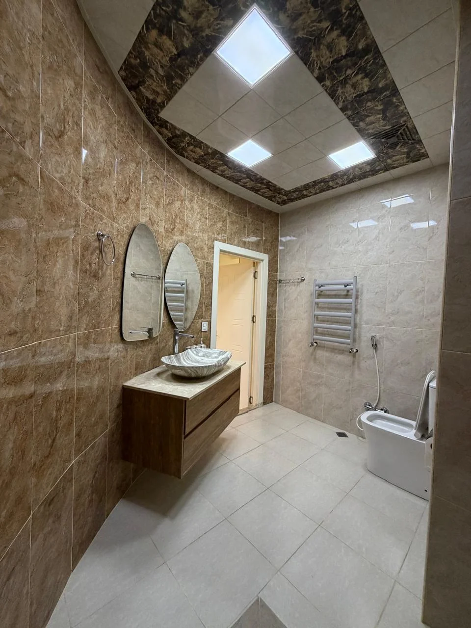Kirayə 3 otaqlı Mənzil 130 m² Yasamal r. Yeni Yasamal q. – şəkil 10