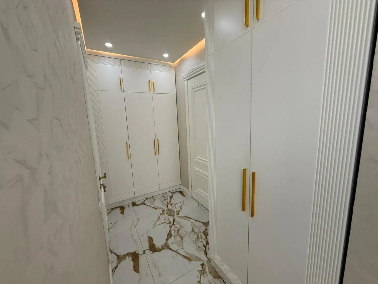 Kirayə 4 otaqlı Mənzil 185 m² Nəsimi r. 8 Noyabr m. – şəkil 8