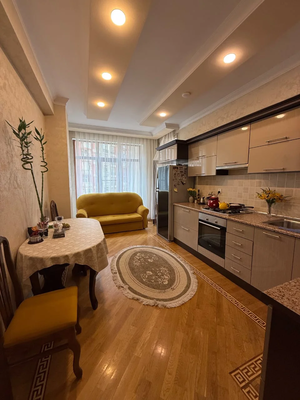 Kirayə 3 otaqlı Mənzil 130 m² Nərimanov r.