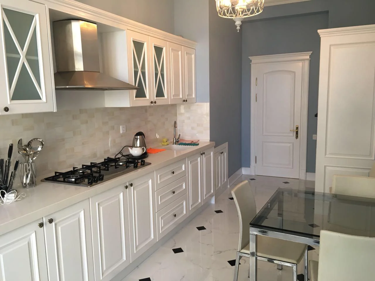 Kirayə 3 otaqlı Mənzil 165 m² Səbail r.