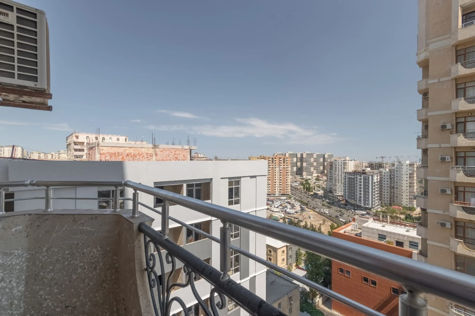Kirayə 3 otaqlı Mənzil 135 m² Yasamal r.