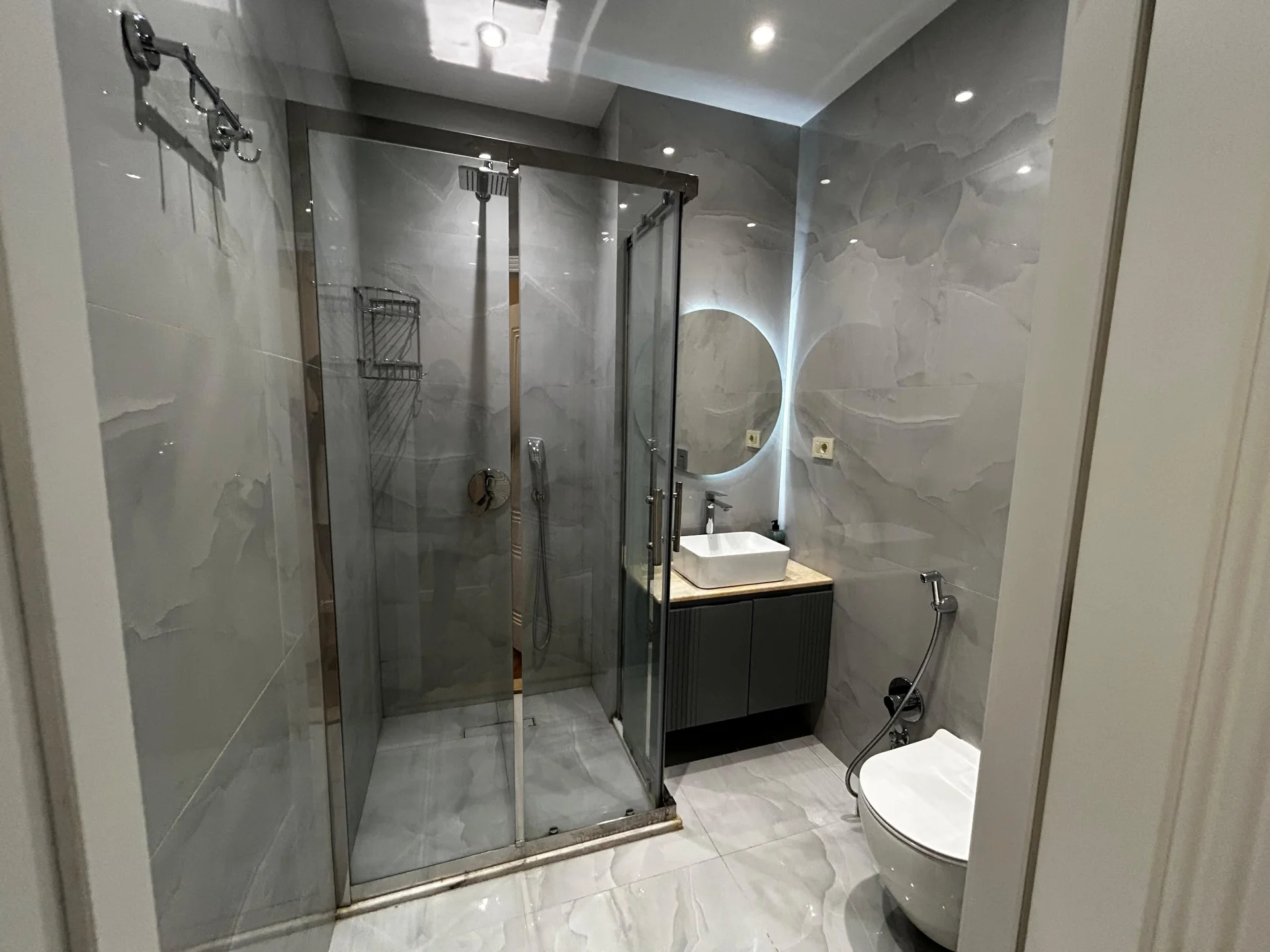 İzmir residence moderin 3000 azn