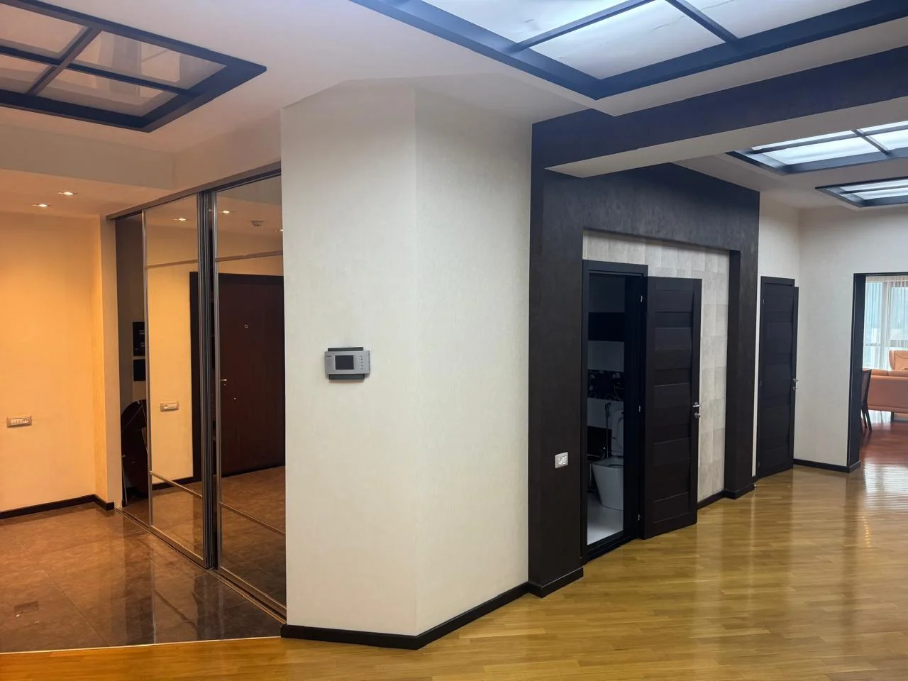 Kirayə 3 otaqlı Mənzil 250 m² Xətai r. Ağ şəhər q. Şah İsmayıl Xətai m. – şəkil 8