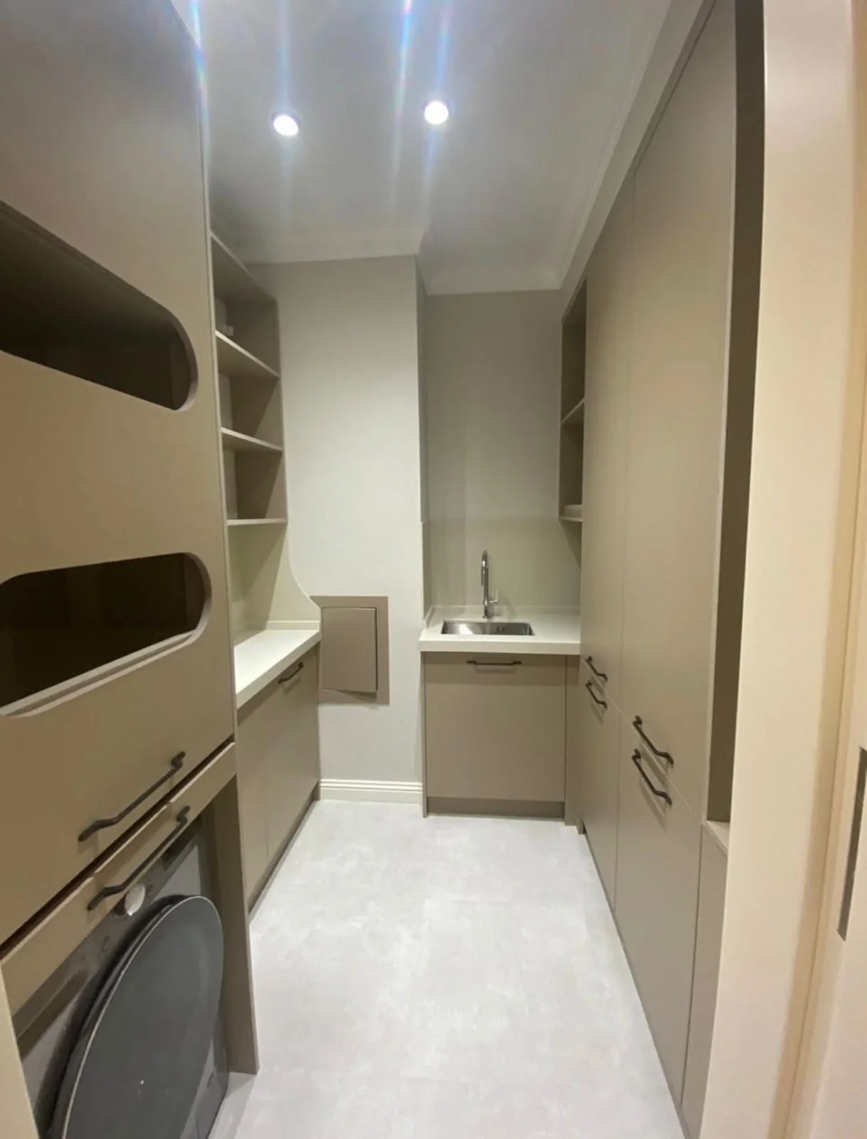 Kirayə 3 otaqlı Mənzil 180 m² Səbail r. – şəkil 16