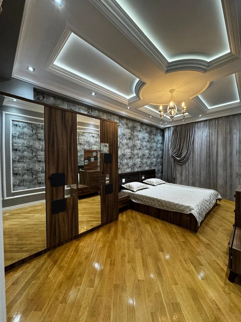 Kirayə 3 otaqlı Mənzil 130 m² Nizami r. Neftçilər m. – şəkil 12