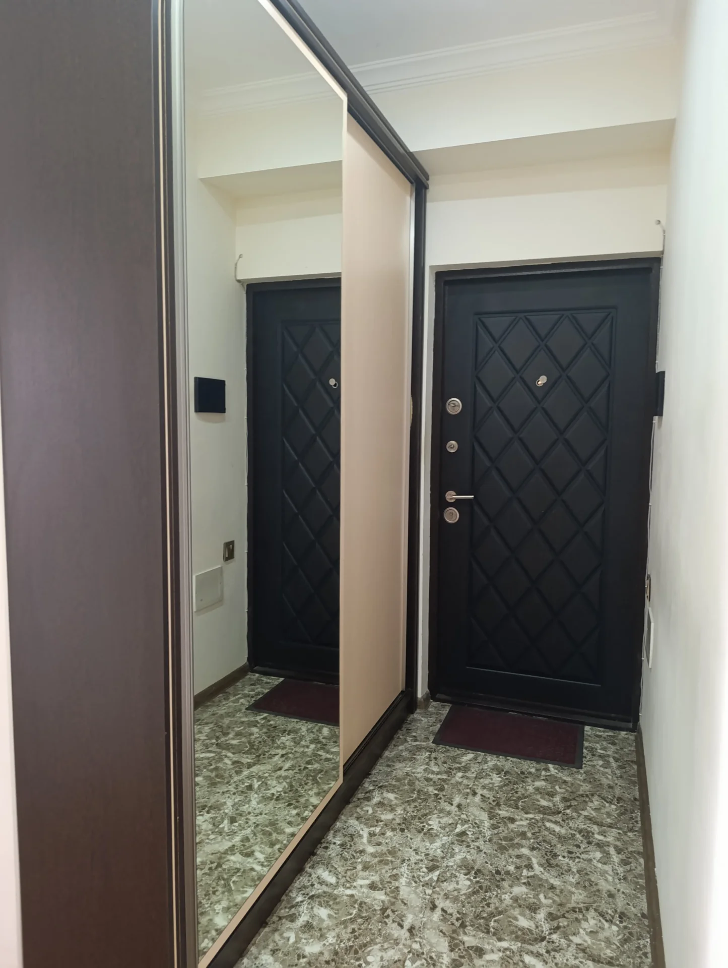 Satılır 2 otaqlı Mənzil 77 m² Abşeron r.