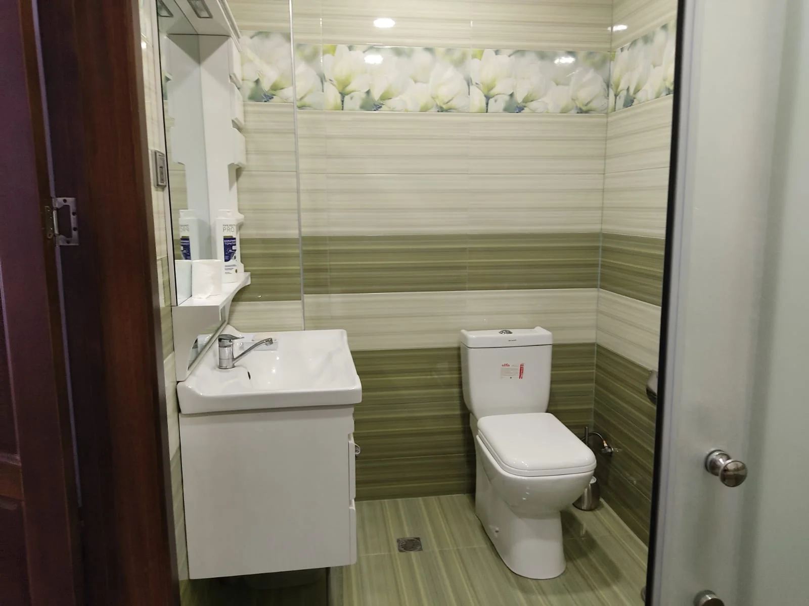 Kirayə 3 otaqlı Mənzil 120 m² Xətai r.