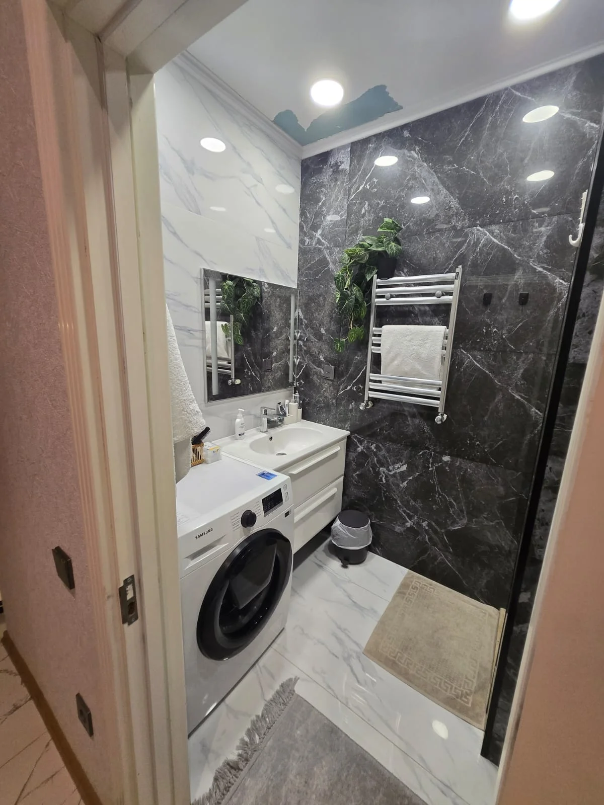 Kirayə 2 otaqlı Mənzil 80 m² Səbail r.