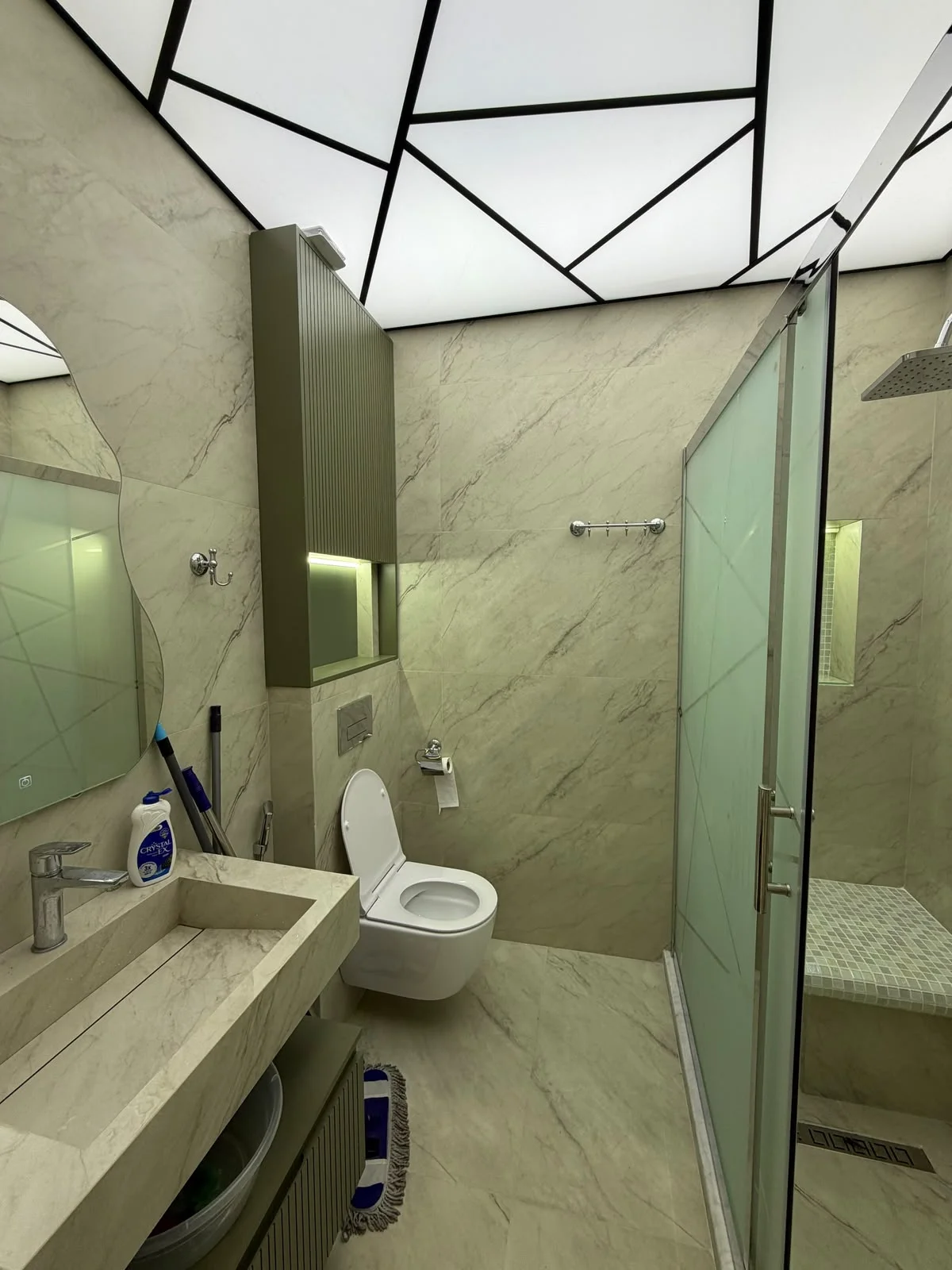 Kirayə 2 otaqlı Mənzil 80 m² Nizami r.