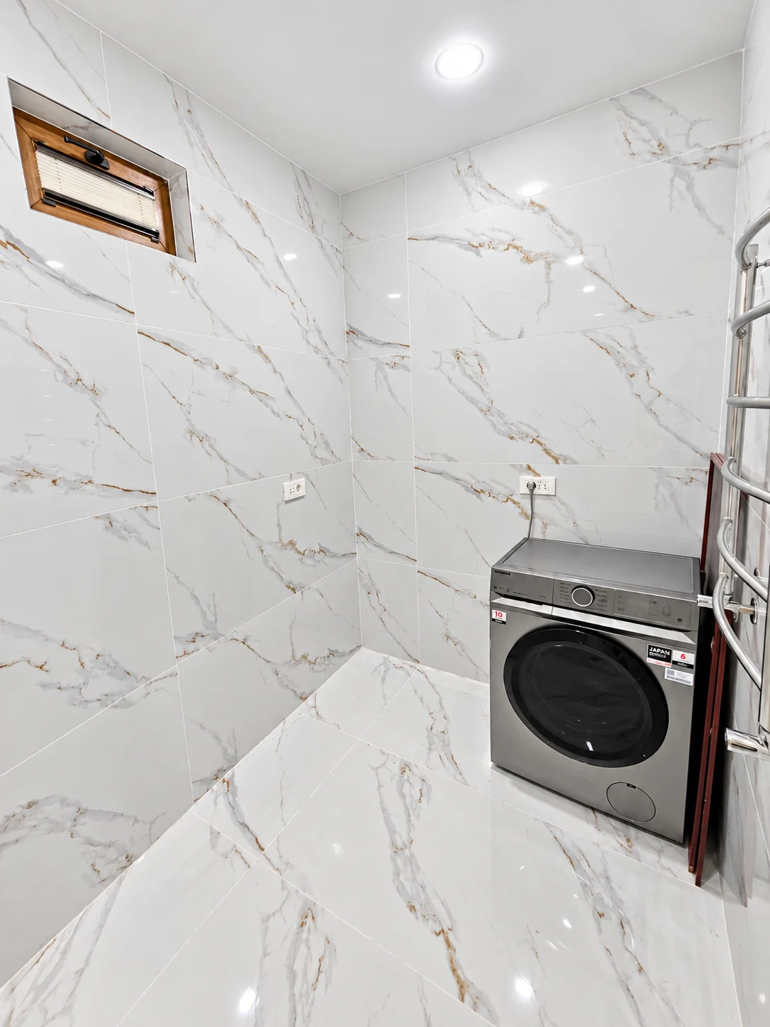Kirayə 4 otaqlı Mənzil 250 m² Səbail r. Sahil m. – şəkil 13