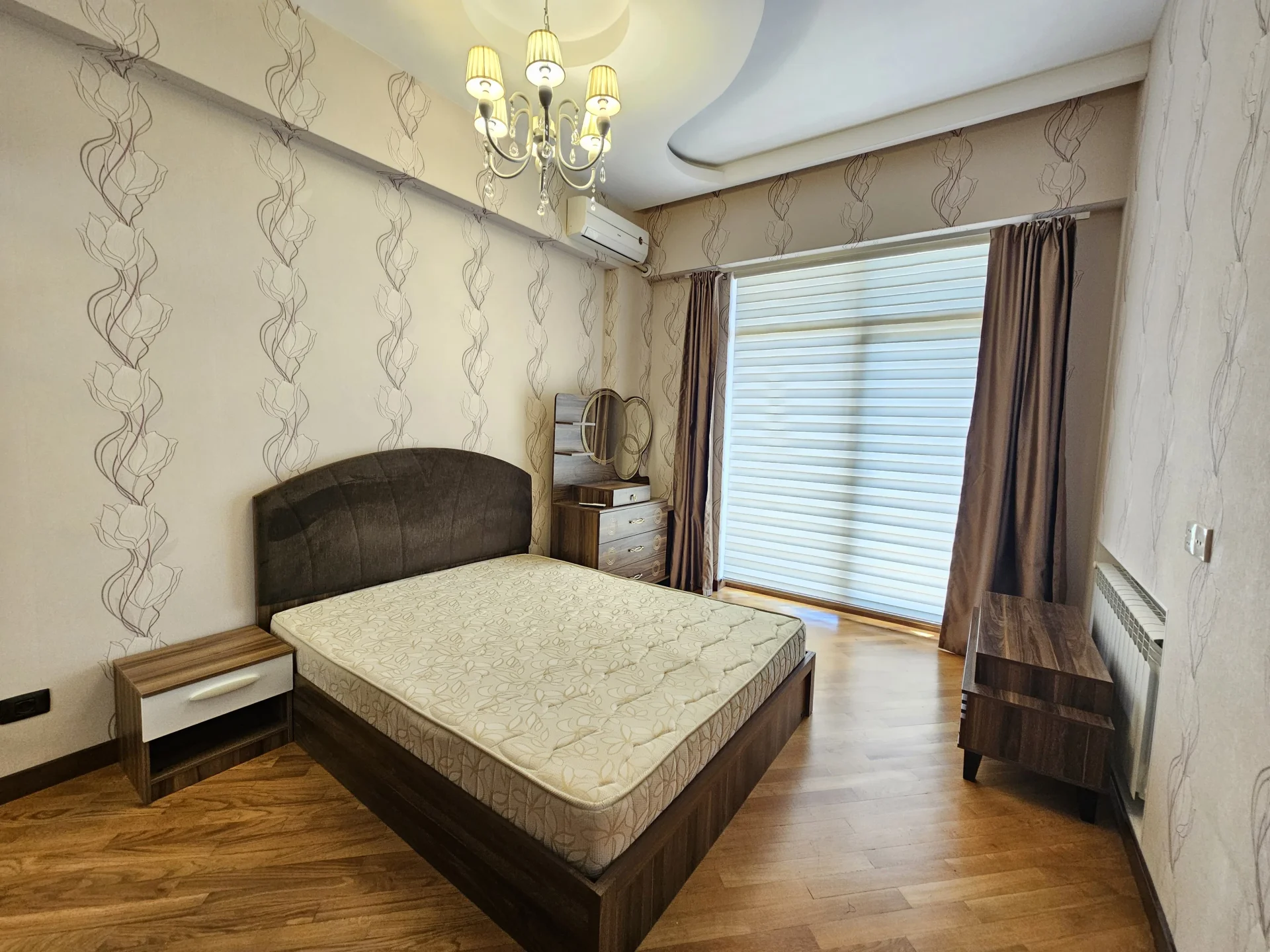 🏡 QIŞ PARKININ YANINDA