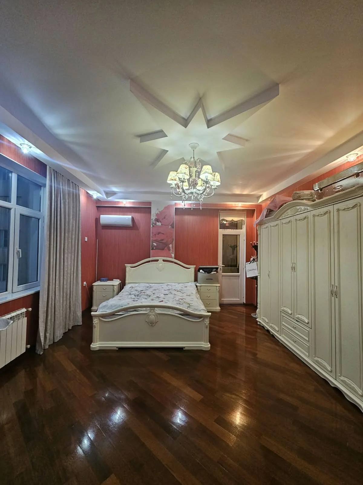 Satılır 3 otaqlı Mənzil 150 m² Yasamal r.