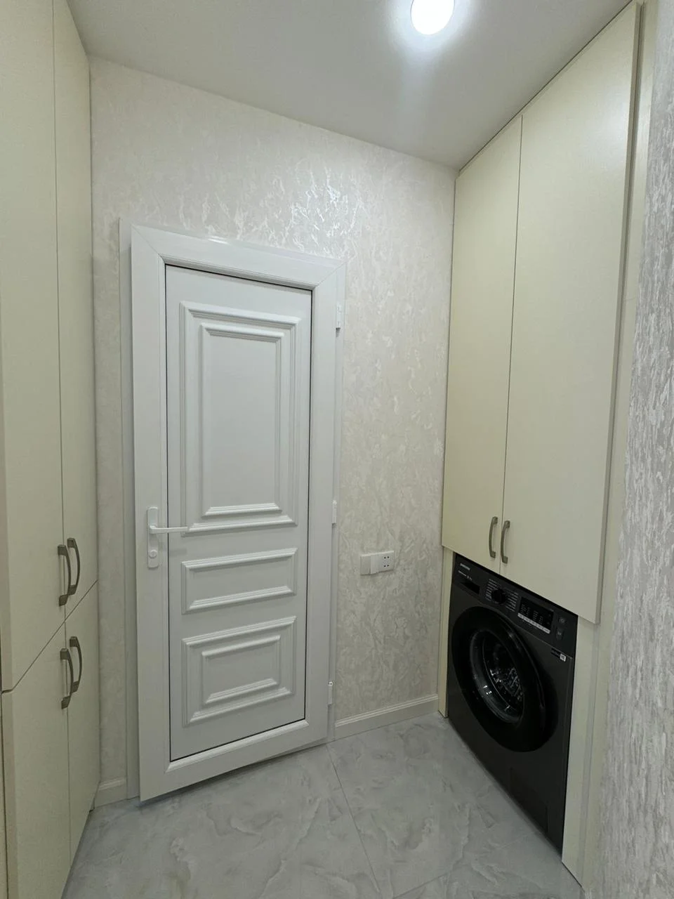 Kirayə 2 otaqlı Mənzil 95 m² Nərimanov r.