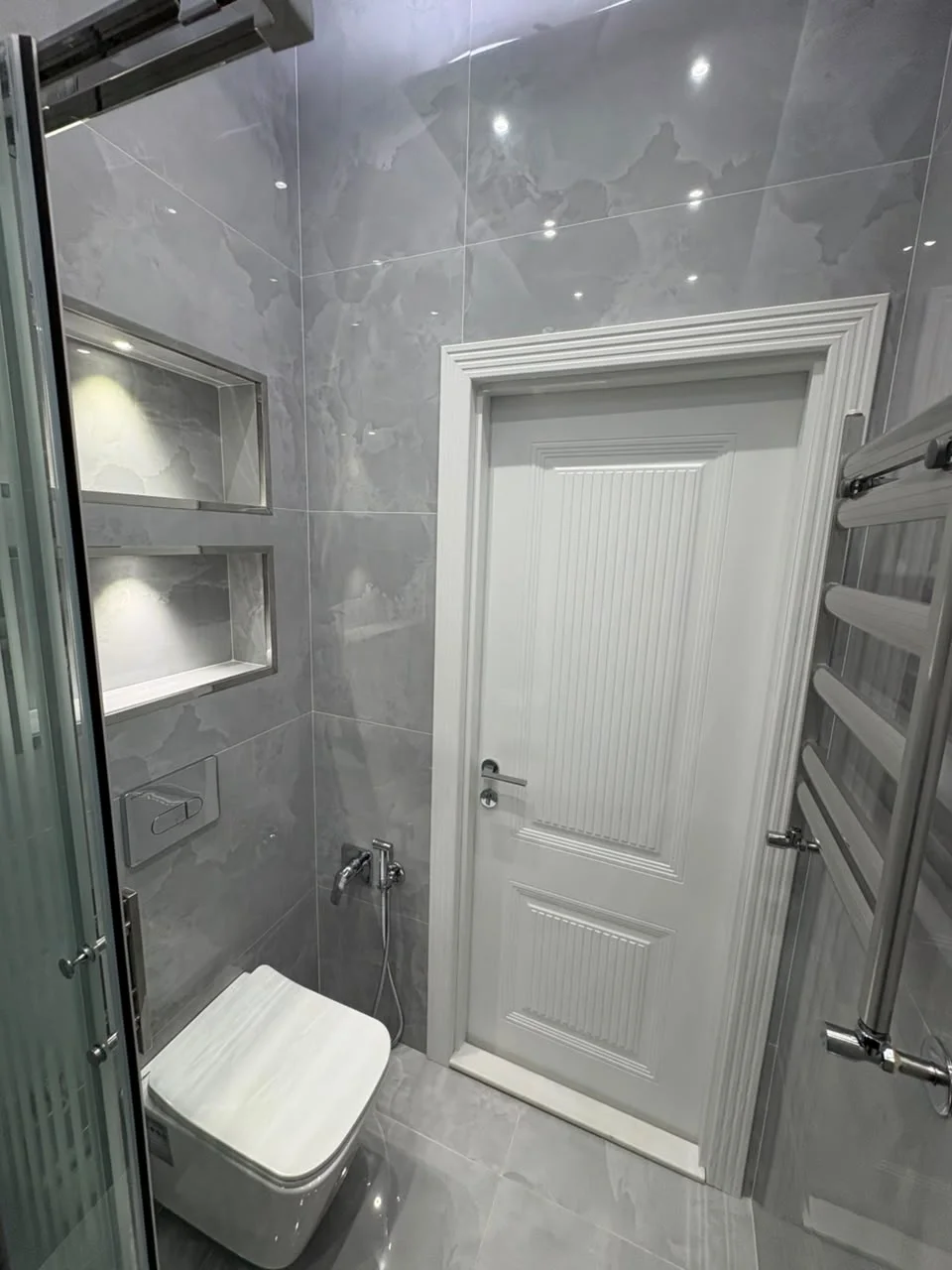 Kirayə 2 otaqlı Mənzil 65 m² Binəqədi r.