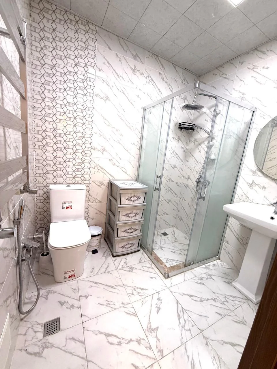 Kirayə 3 otaqlı Mənzil 92 m² Nəsimi r.