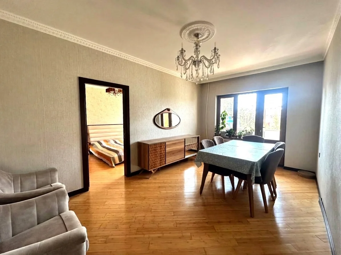 Satılır 5 otaqlı Mənzil 120 m² Xətai r.