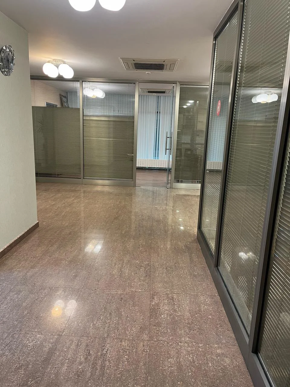 Kirayə 6 otaqlı Ofis 220 m² Xətai r. Həzi Aslanov m. – şəkil 16