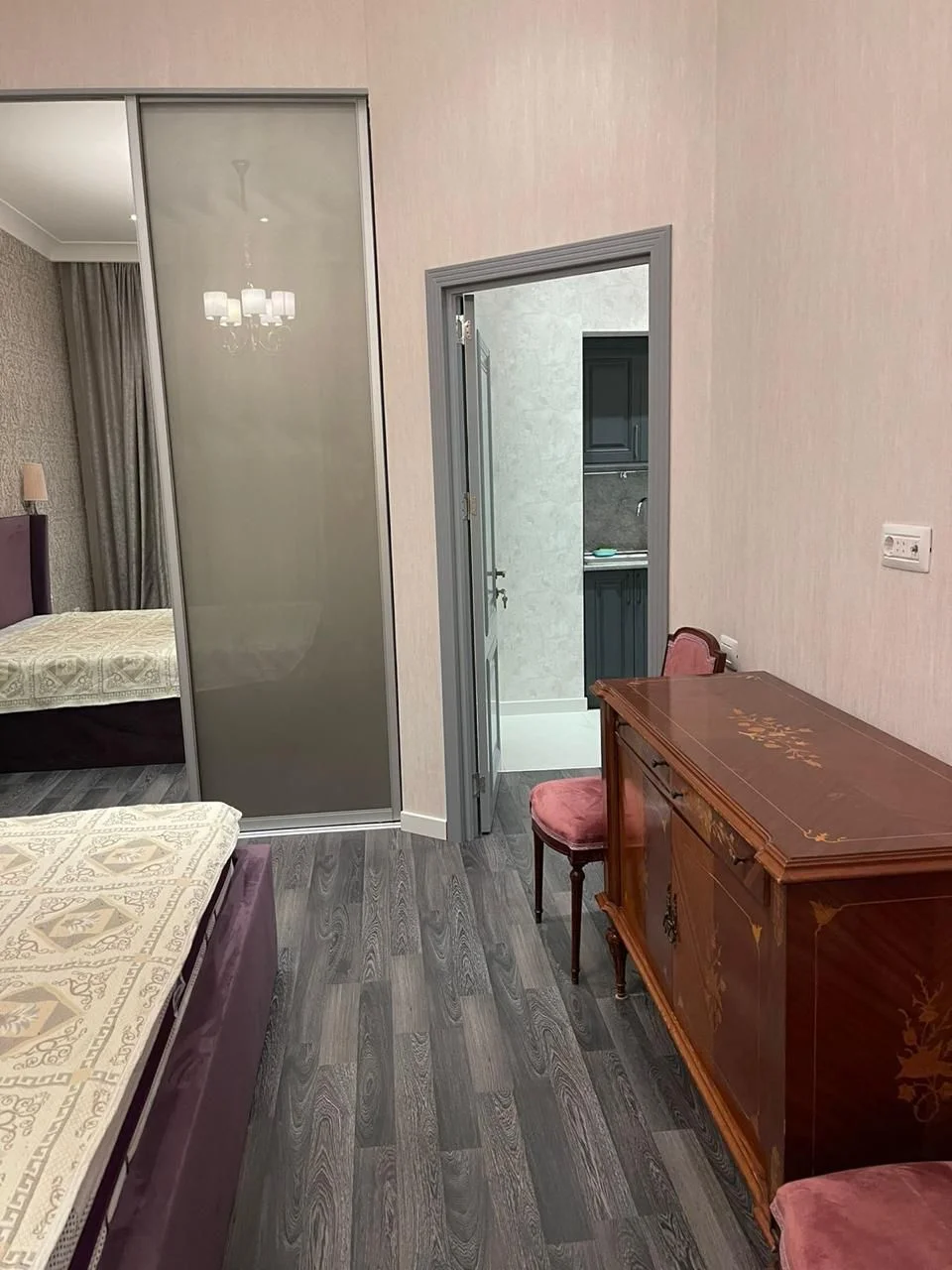 Kirayə 2 otaqlı Mənzil 95 m² Nizami r. Nizami m. – şəkil 3