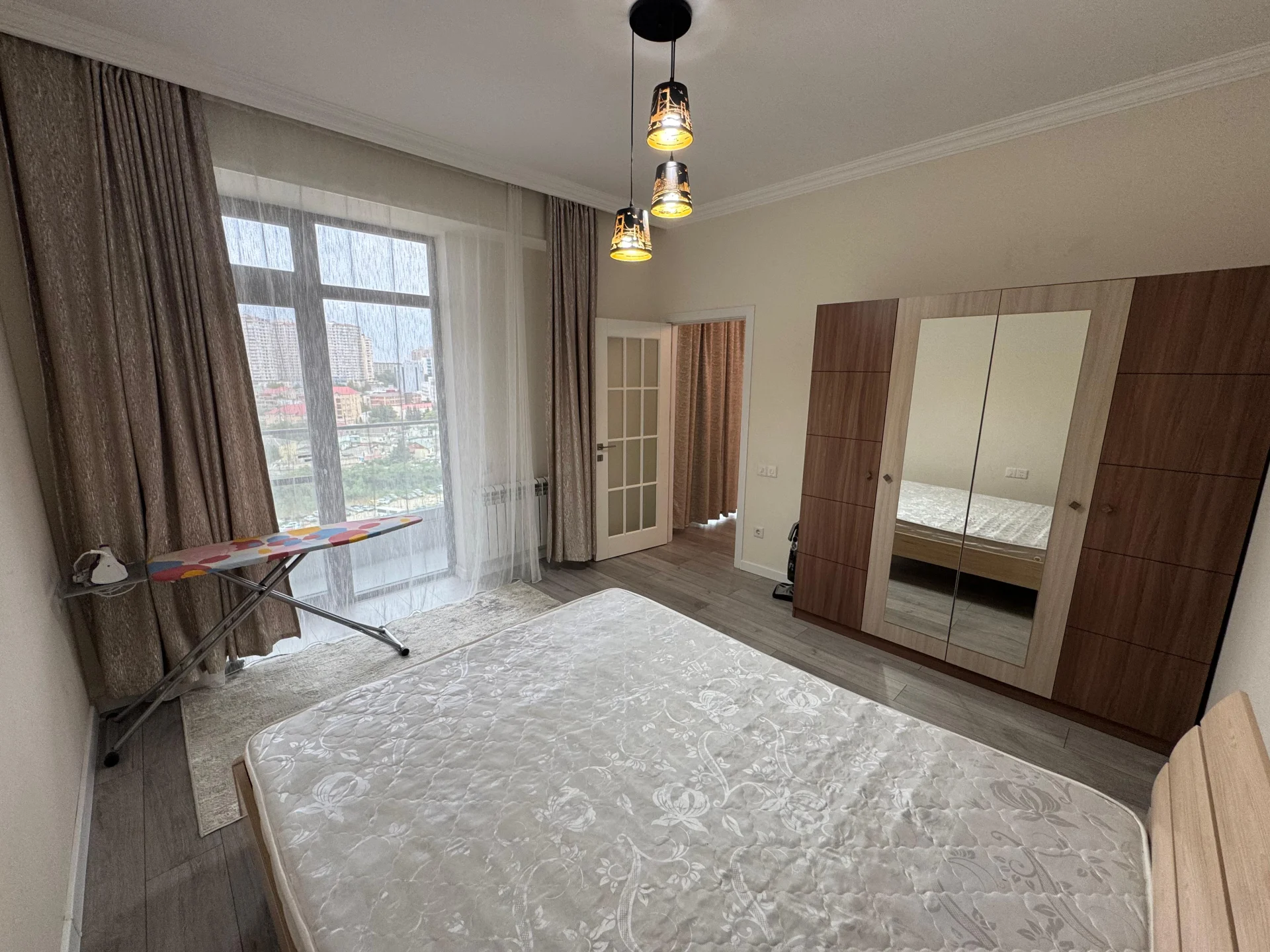 Kirayə 3 otaqlı Mənzil 95 m² Yasamal r. Elmlər Akademiyası m. – şəkil 5