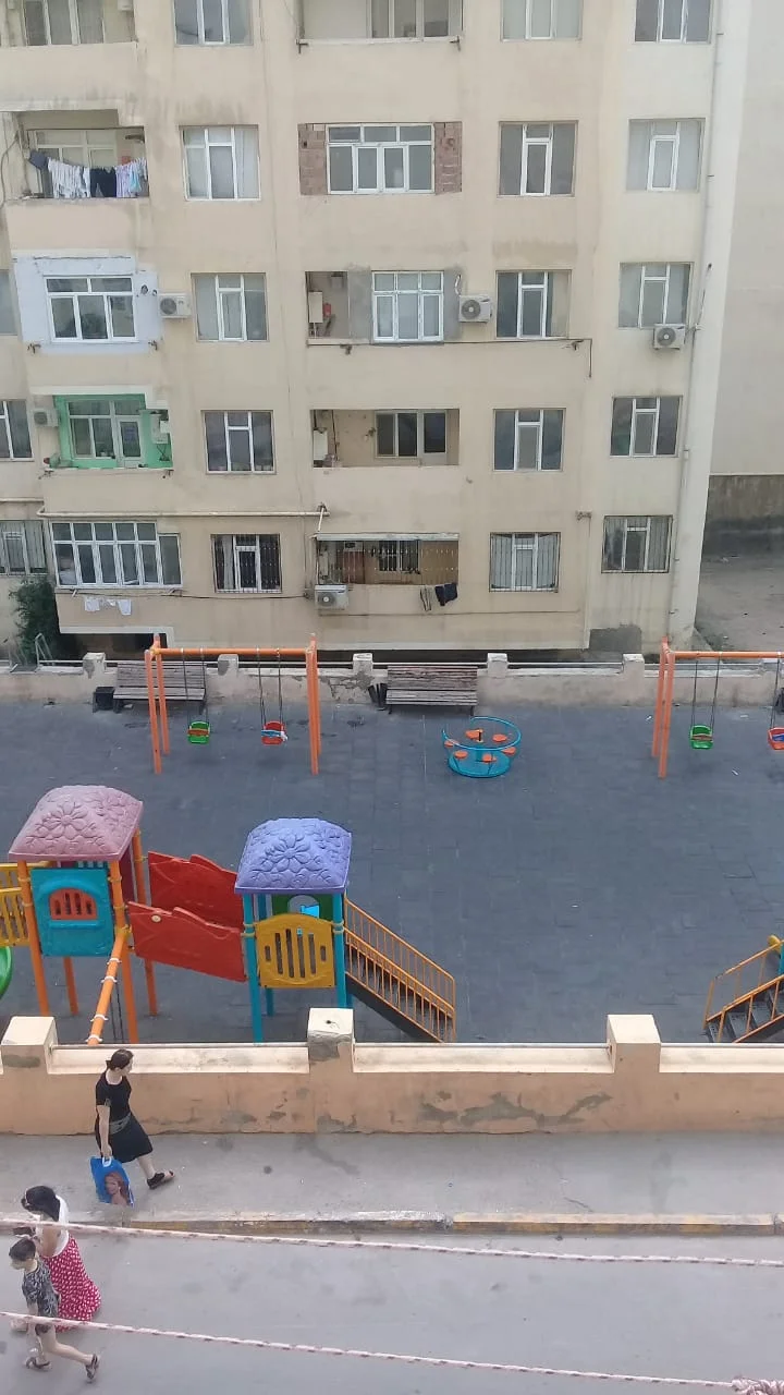 Satılır 3 otaqlı Mənzil 85 m² Abşeron r.