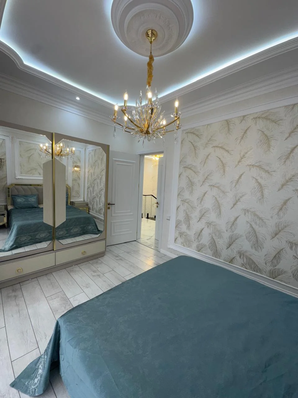 Kirayə 4 otaqlı Həyət evi / Bağ evi 240 m² Xəzər r.