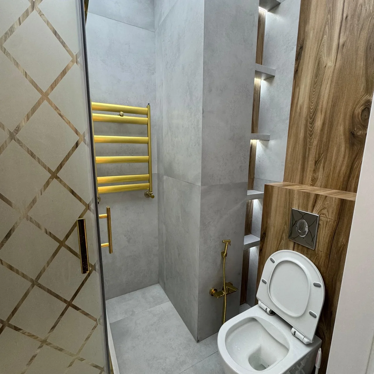 Diplomst Residence , Ağ şəhər
