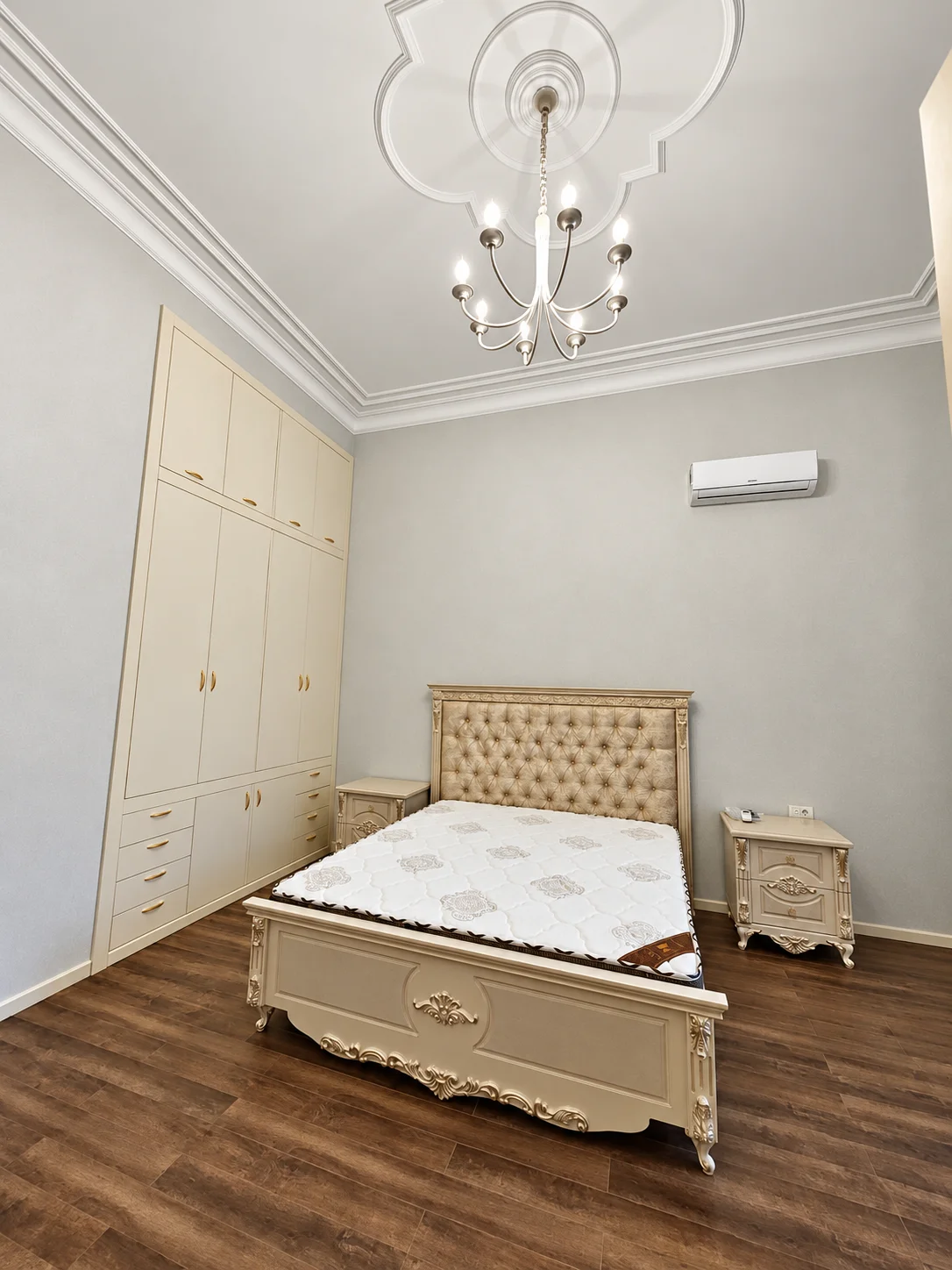 Kirayə 4 otaqlı Mənzil 250 m² Səbail r. Sahil m. – şəkil 6