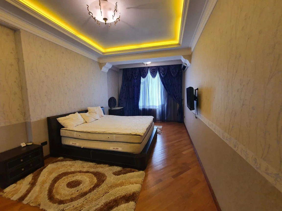Kirayə 2 otaqlı Mənzil 120 m² Nəsimi r.