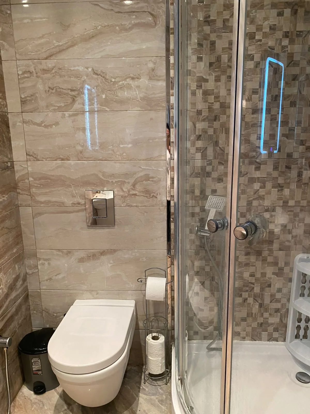 Kirayə 2 otaqlı Mənzil 52 m² Nəsimi r.